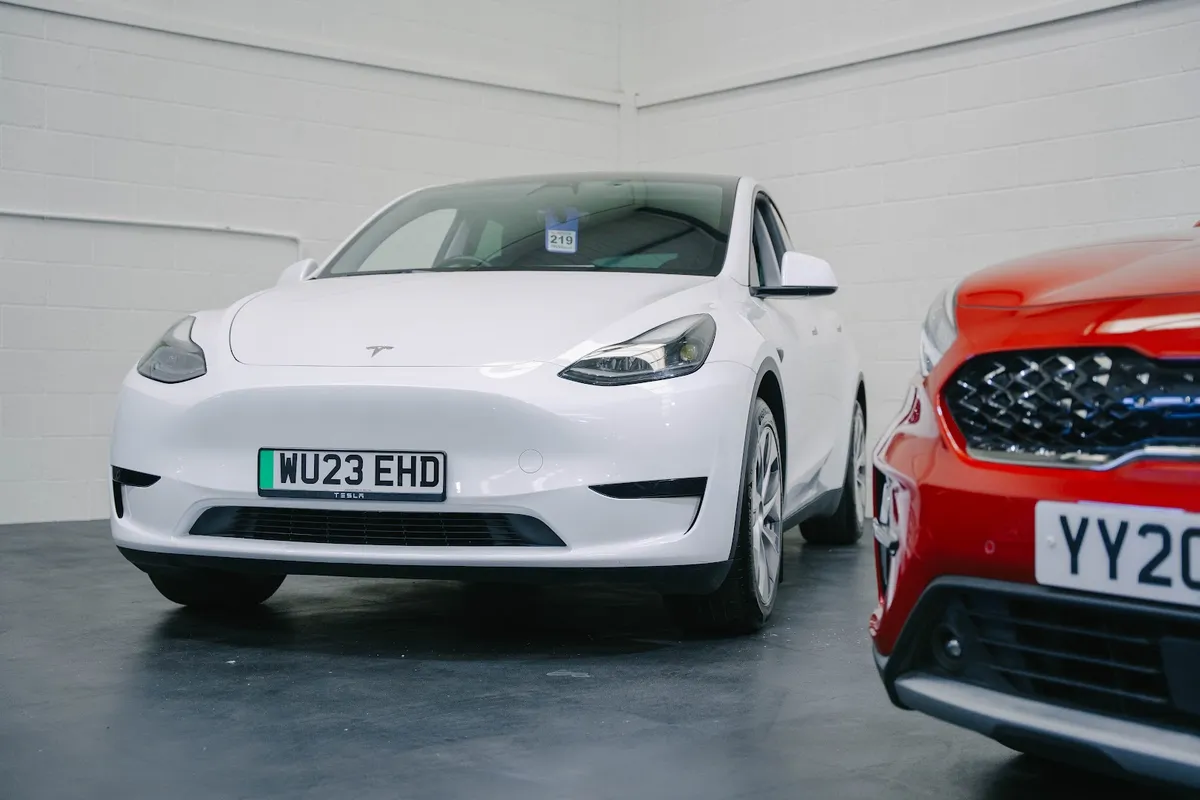 RW Cars - Showroom photo 7