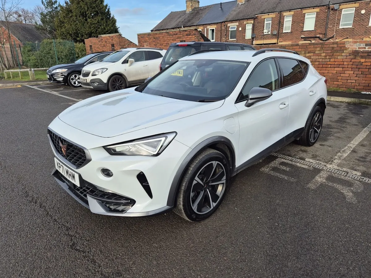 RW Cars - Showroom photo 8