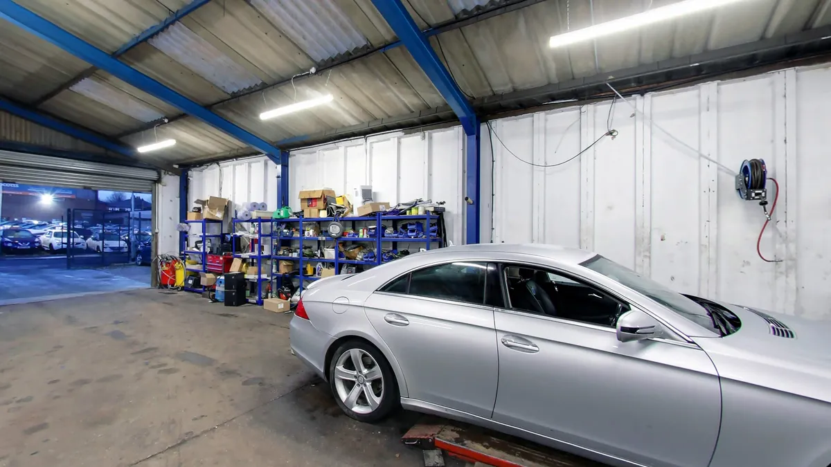 Scott's of Leeds Car Sales, MOT & Service Centre photo 9