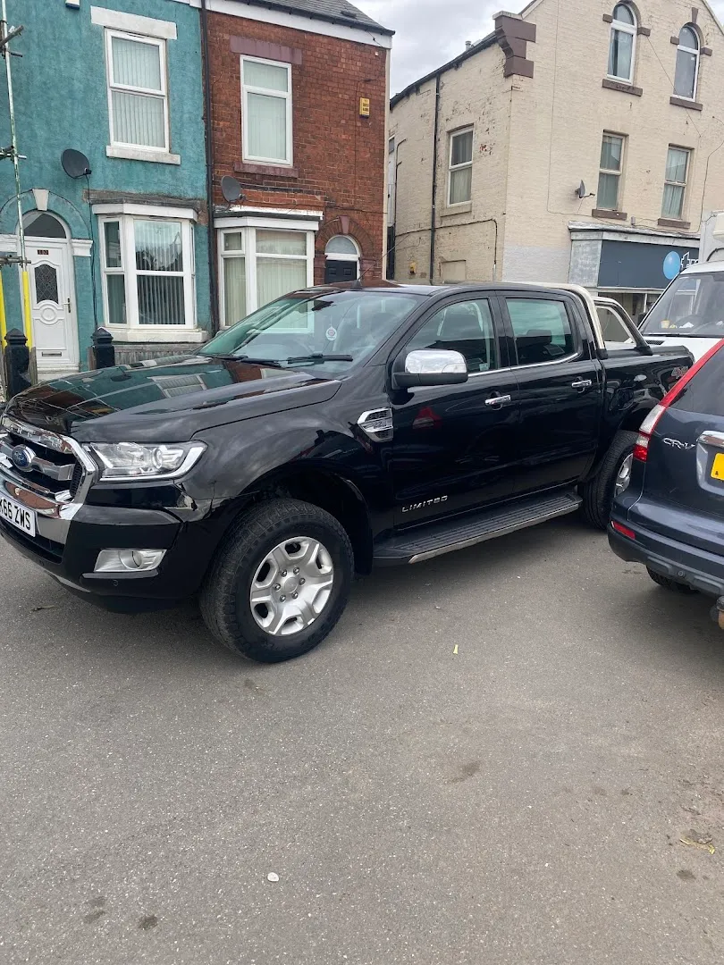 Select Cars Sheffield Ltd photo 7