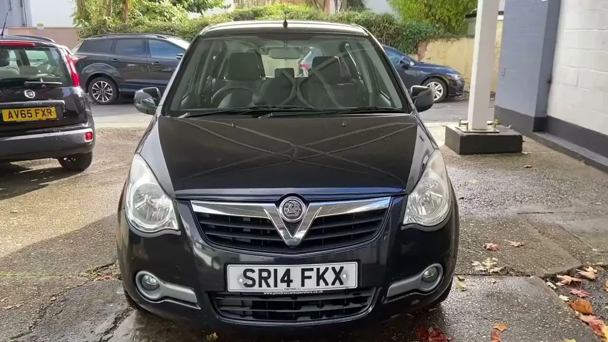 Sextons cars Swansea photo 6