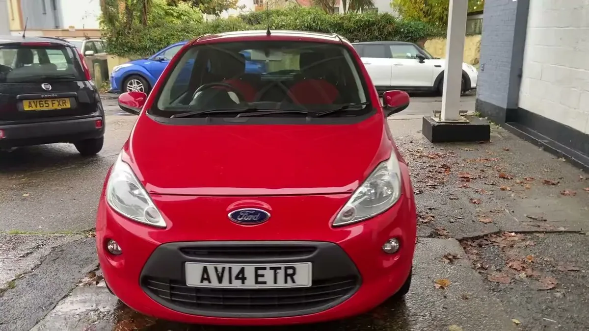 Sextons cars Swansea photo 8