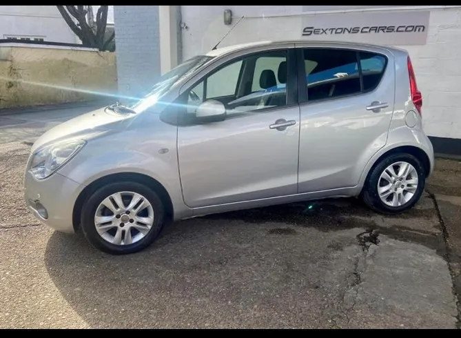 Sextons cars Swansea photo 9