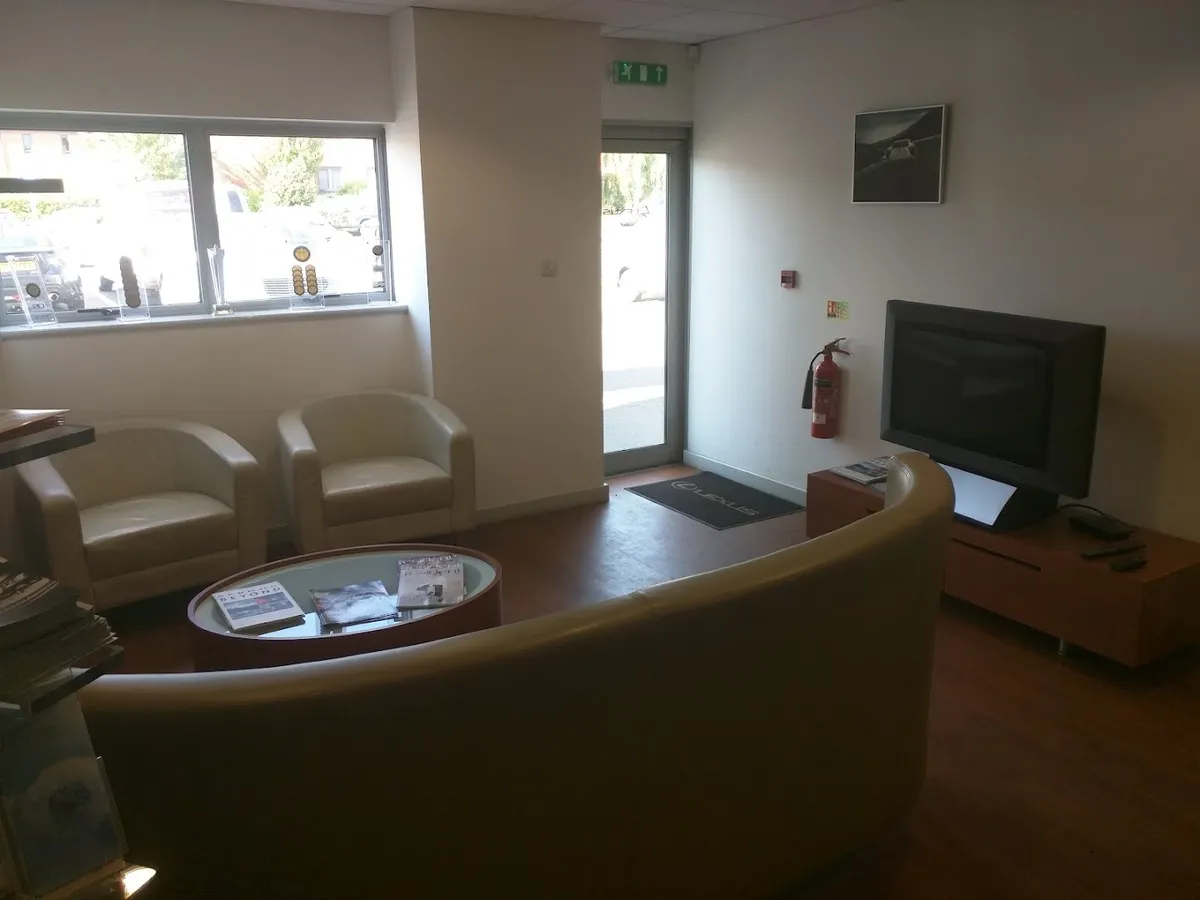 SLM Lexus Norwich photo 4