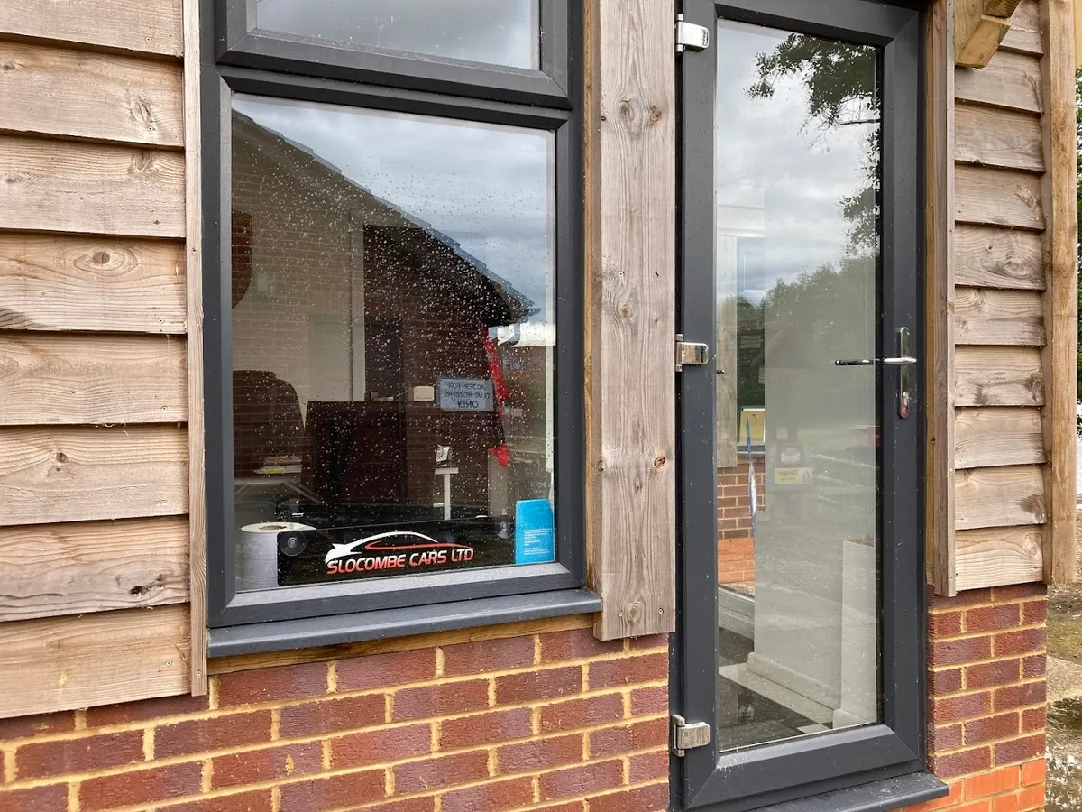 Slocombe Cars Ltd — Car dealer in Reading