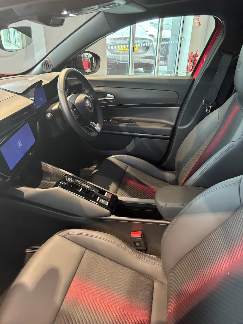 Snows Alfa Romeo Southampton photo 4