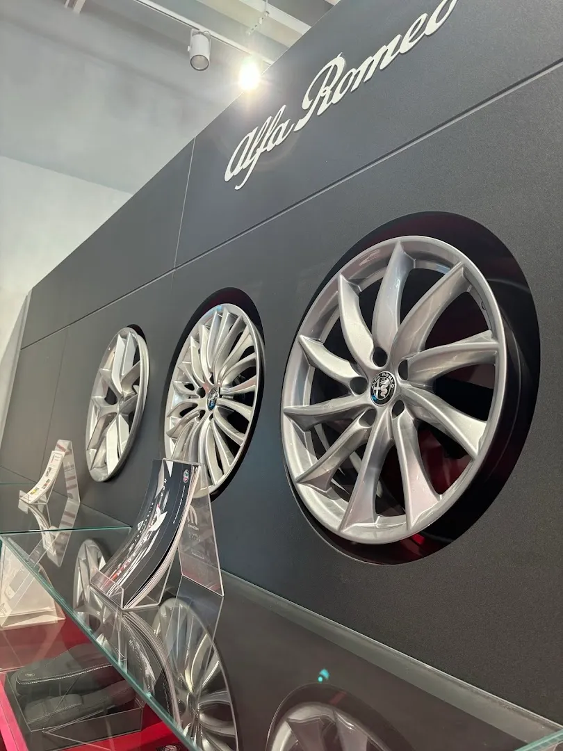 Snows Alfa Romeo Southampton photo 7