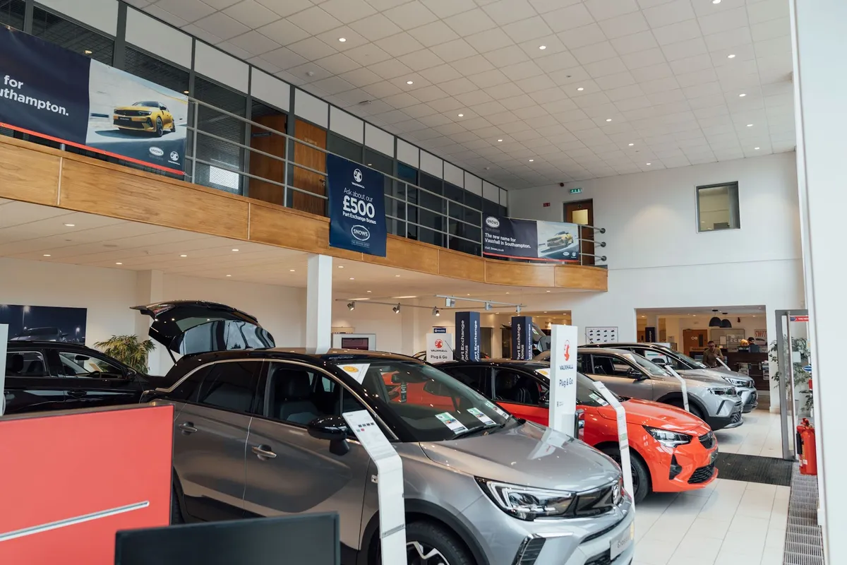 Snows Vauxhall Southampton photo 3