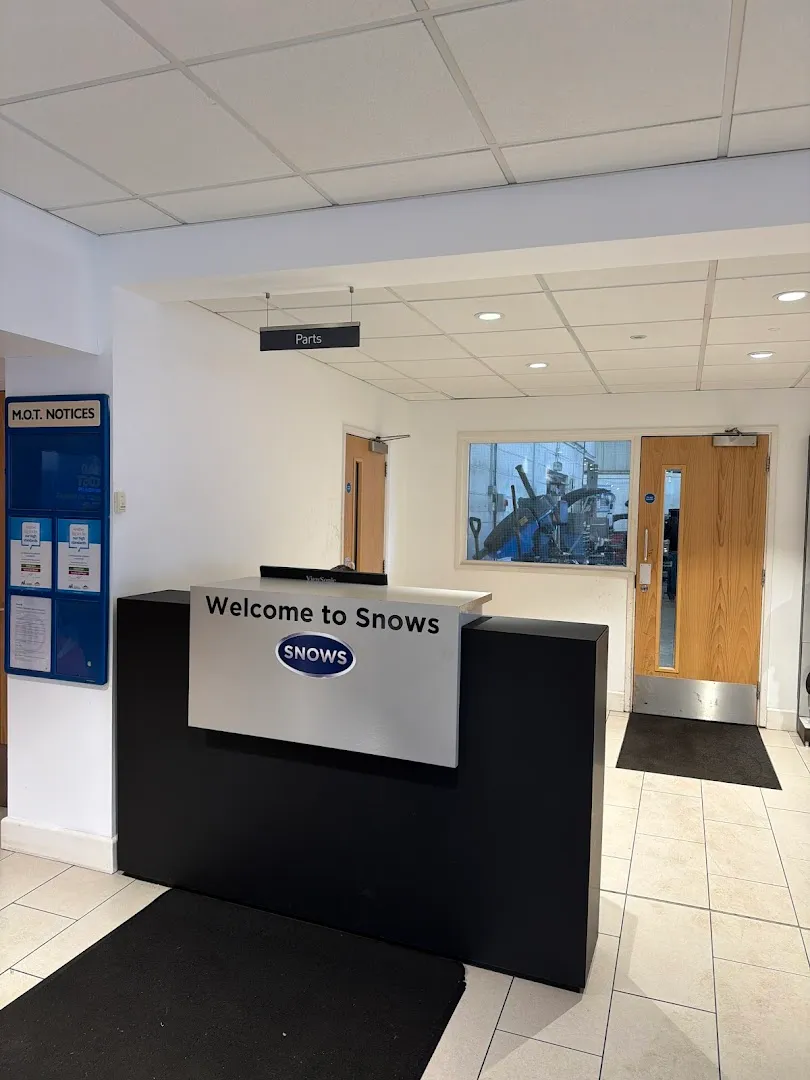 Snows Vauxhall Southampton photo 7