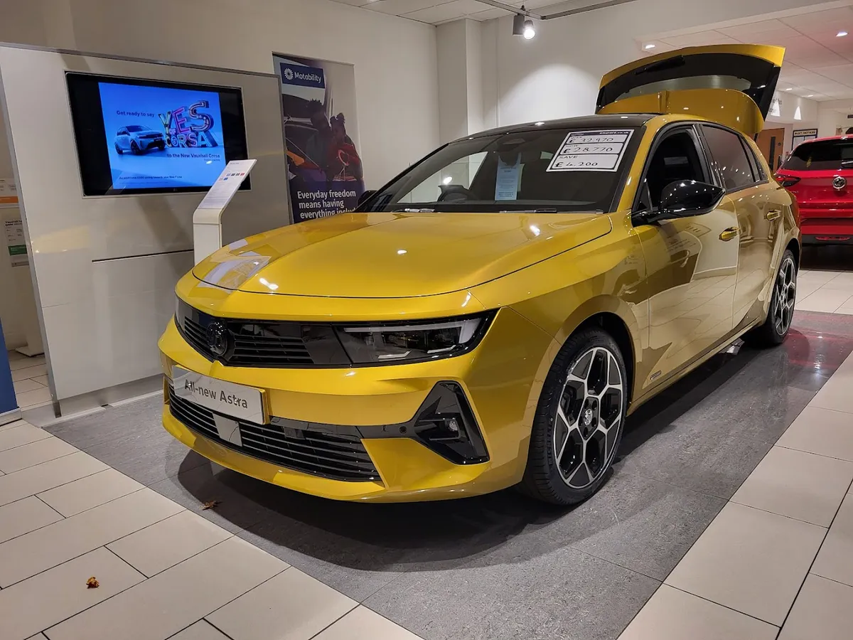 Snows Vauxhall Southampton photo 9