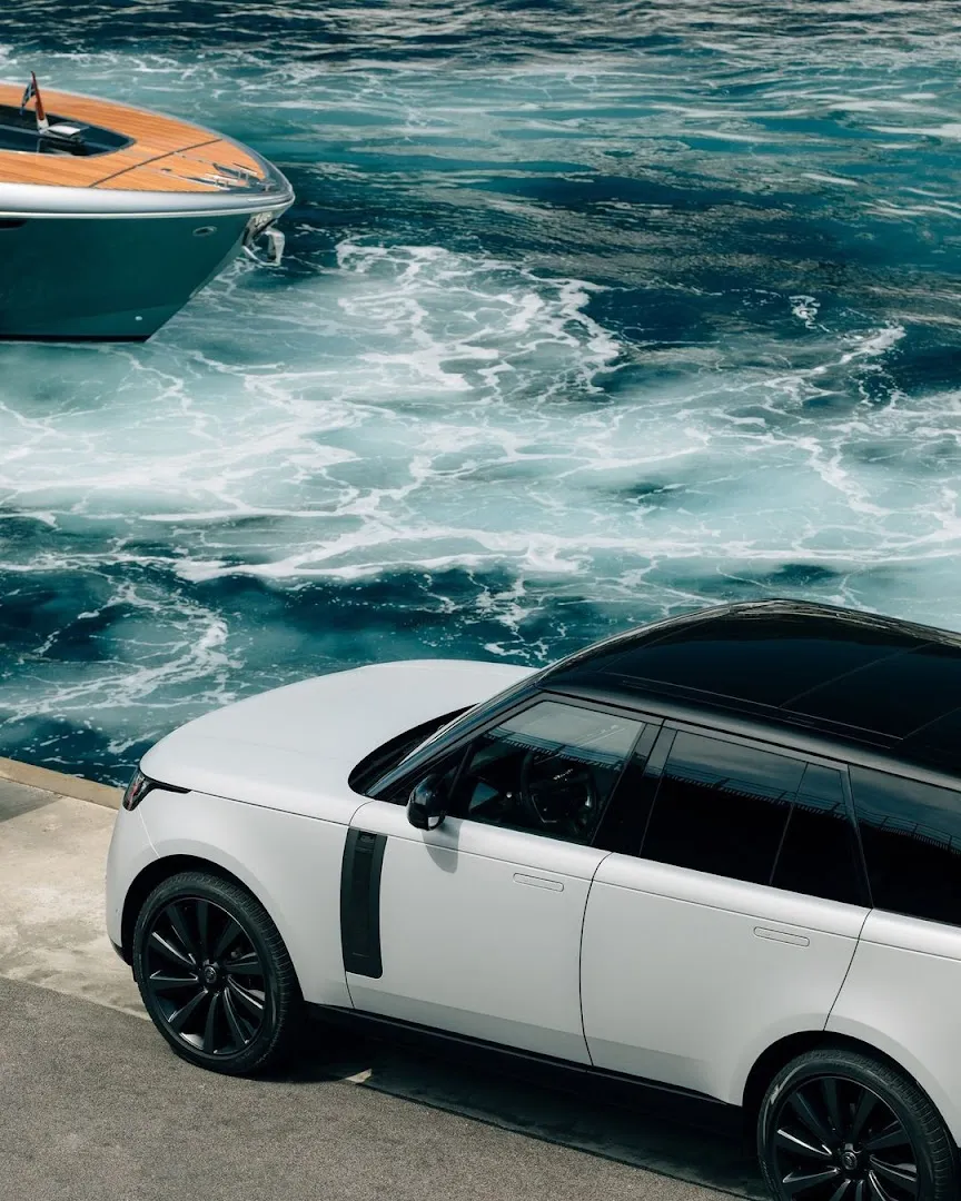 Southeast Motors Land Rover Brighton photo 8