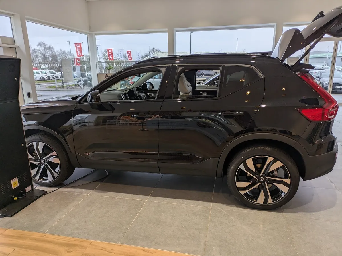 Stoneacre Lincoln - Volvo Cars photo 6