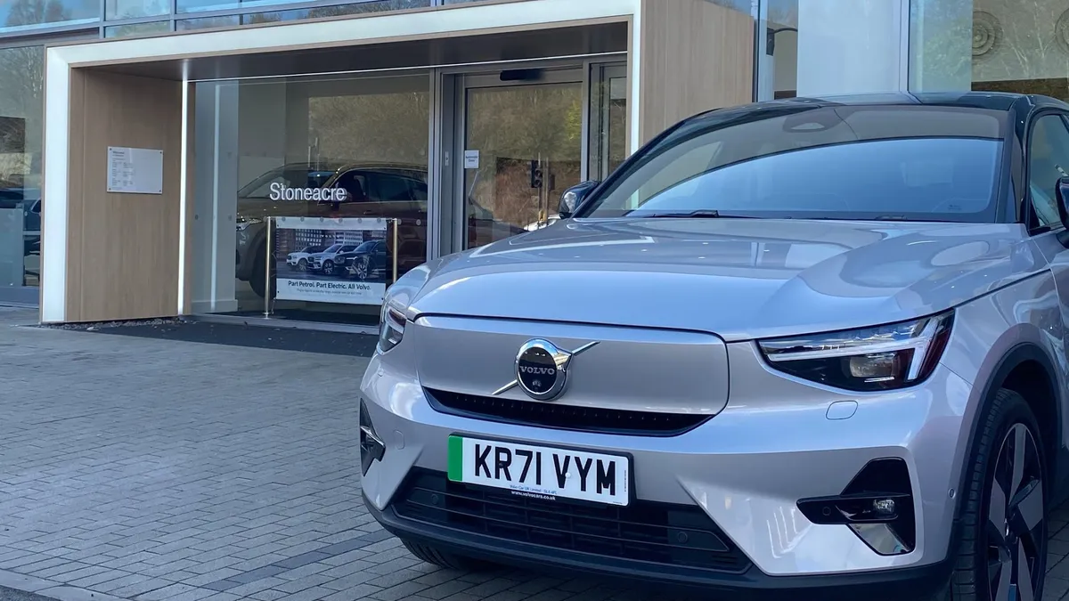 Stoneacre Newcastle - Volvo Cars photo 2