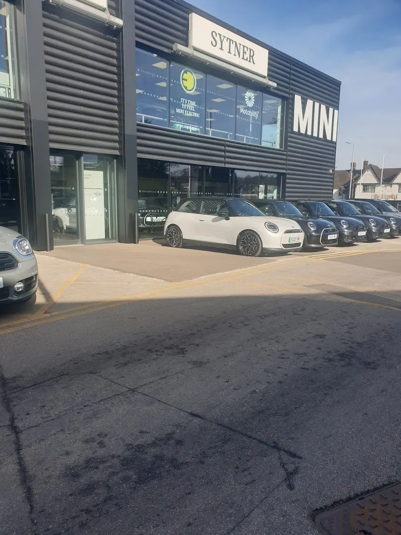 Sytner Oldbury BMW — BMW dealer in Oldbury