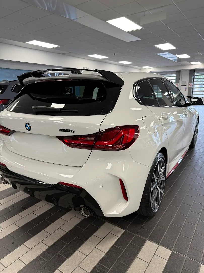 Sytner Sheffield BMW photo 8