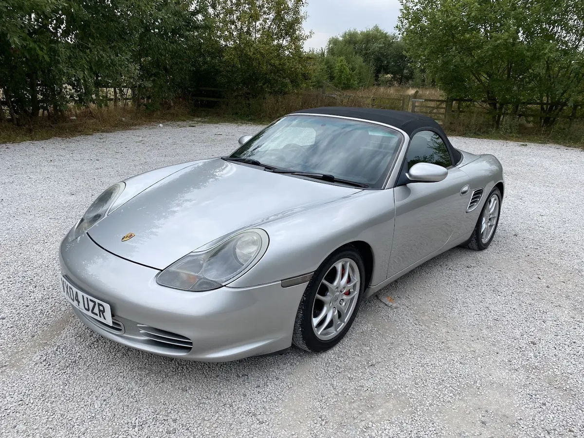 T M Car Sales Ltd photo 8