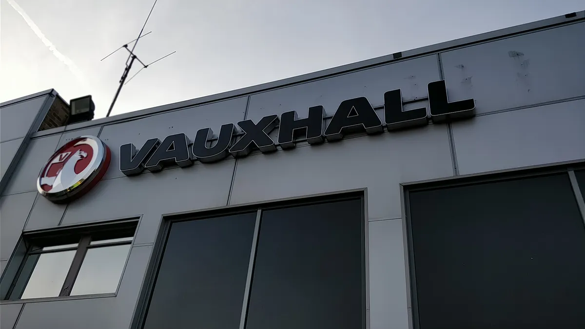 Vauxhall Eden Reading — Vauxhall dealer in Reading