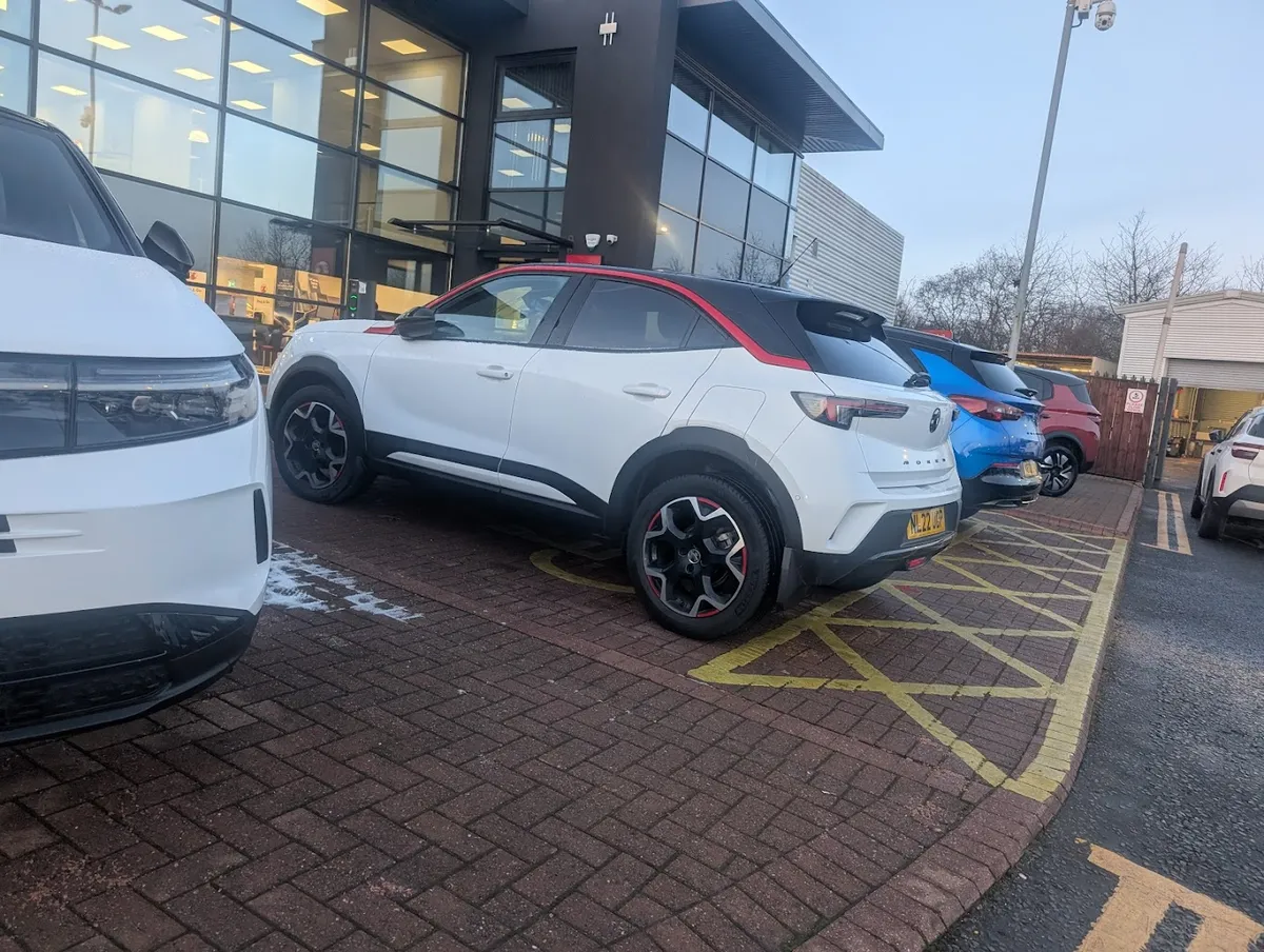 Vertu Vauxhall Newcastle photo 7