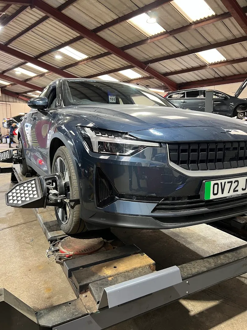 Voltech Volvo Specialists photo 10