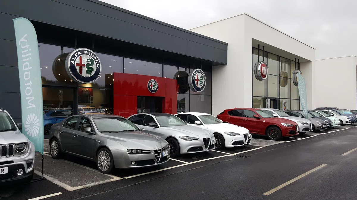 Vospers Alfa Romeo Exeter photo 2