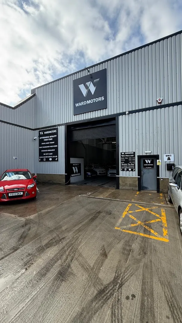 Ward Motors Leeds Used Cars Leeds Showroom — Used car dealer in Leeds