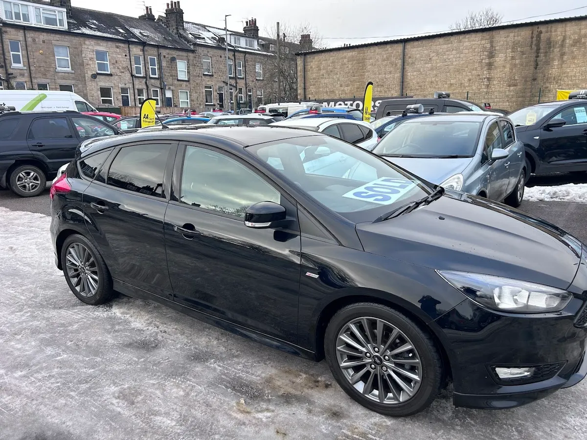 Ward Motors Leeds Used Cars Leeds Showroom photo 6