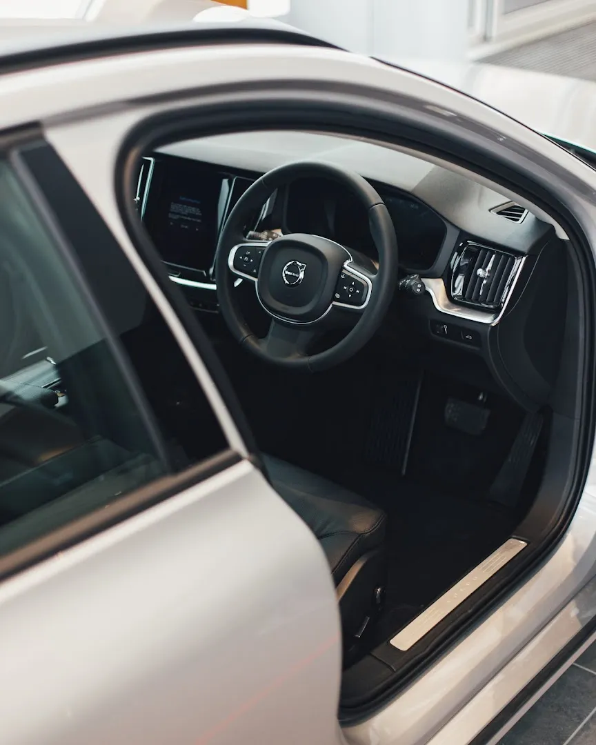 Waylands - Volvo Cars Bristol photo 6