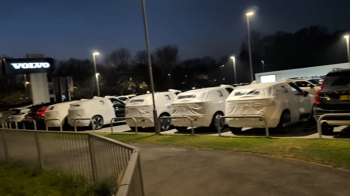 Waylands Volvo Swindon photo 2