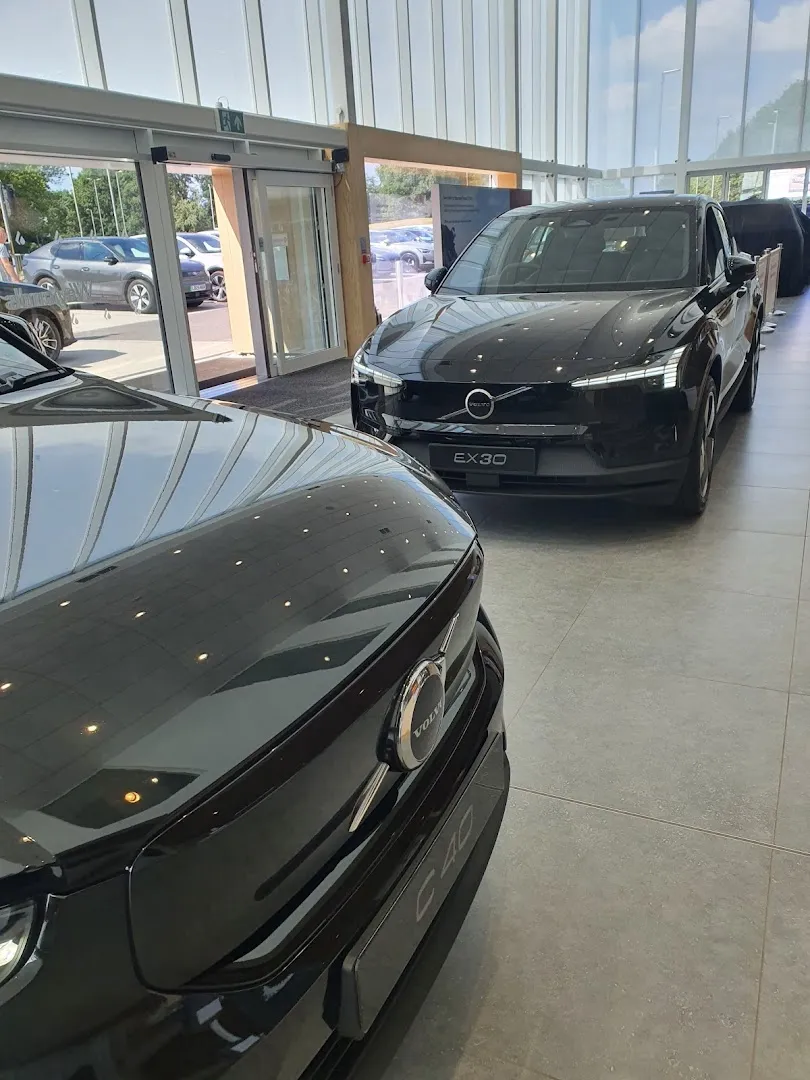 Waylands Volvo Swindon photo 7