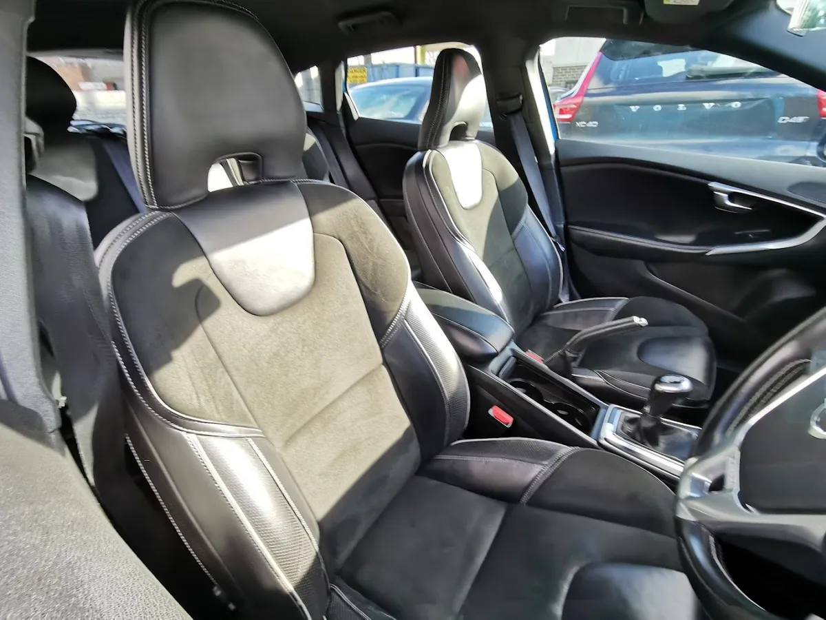 Waylands Volvo Swindon photo 8