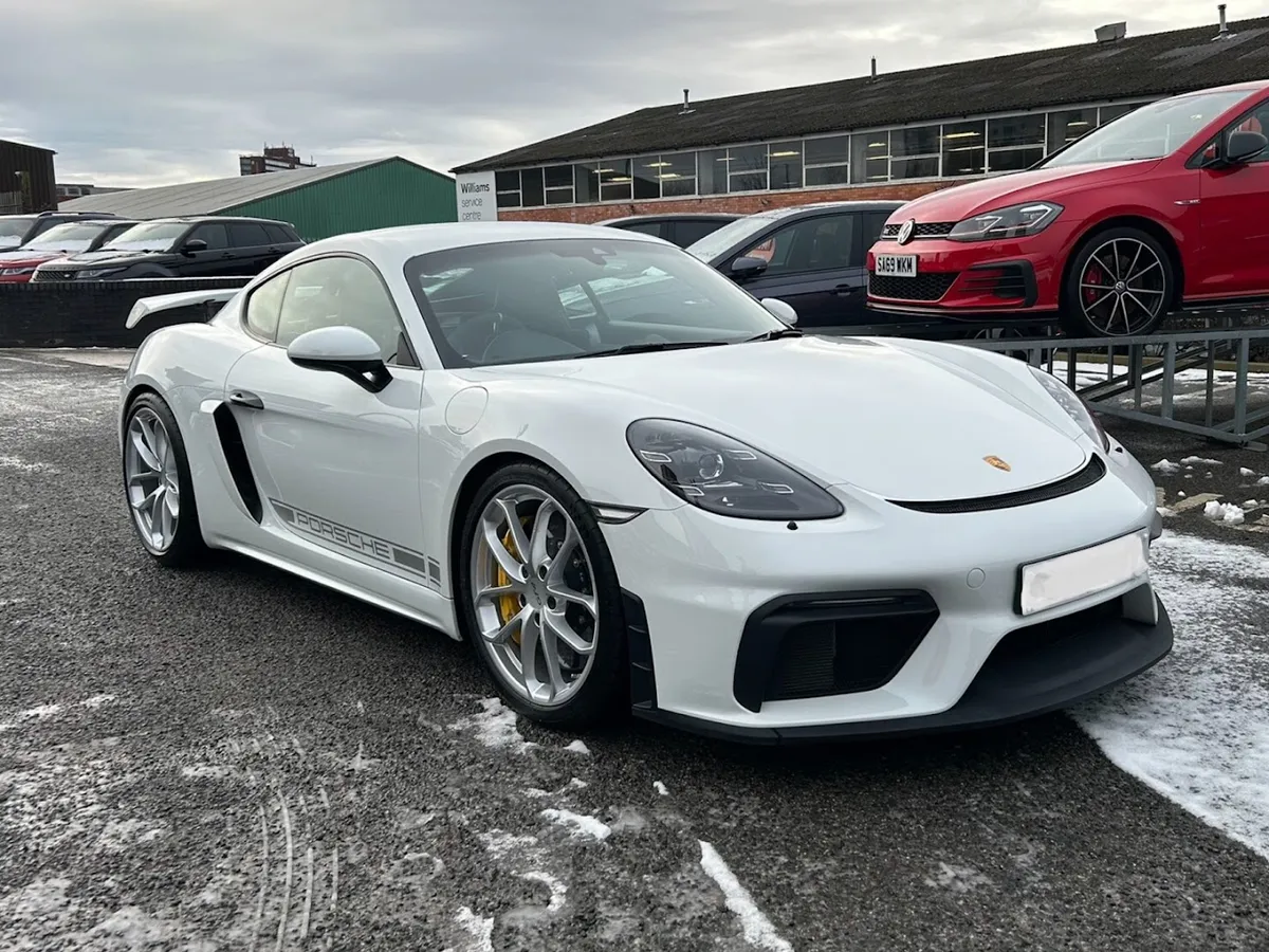 Williams Select Manchester photo 6