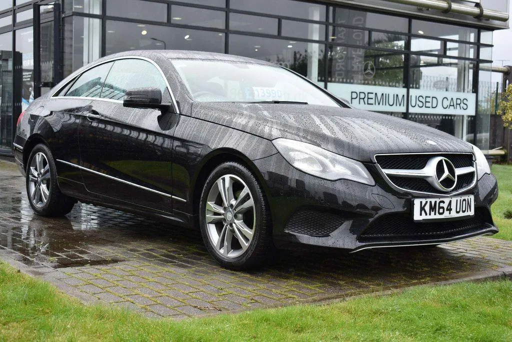 Williams Select Manchester photo 8