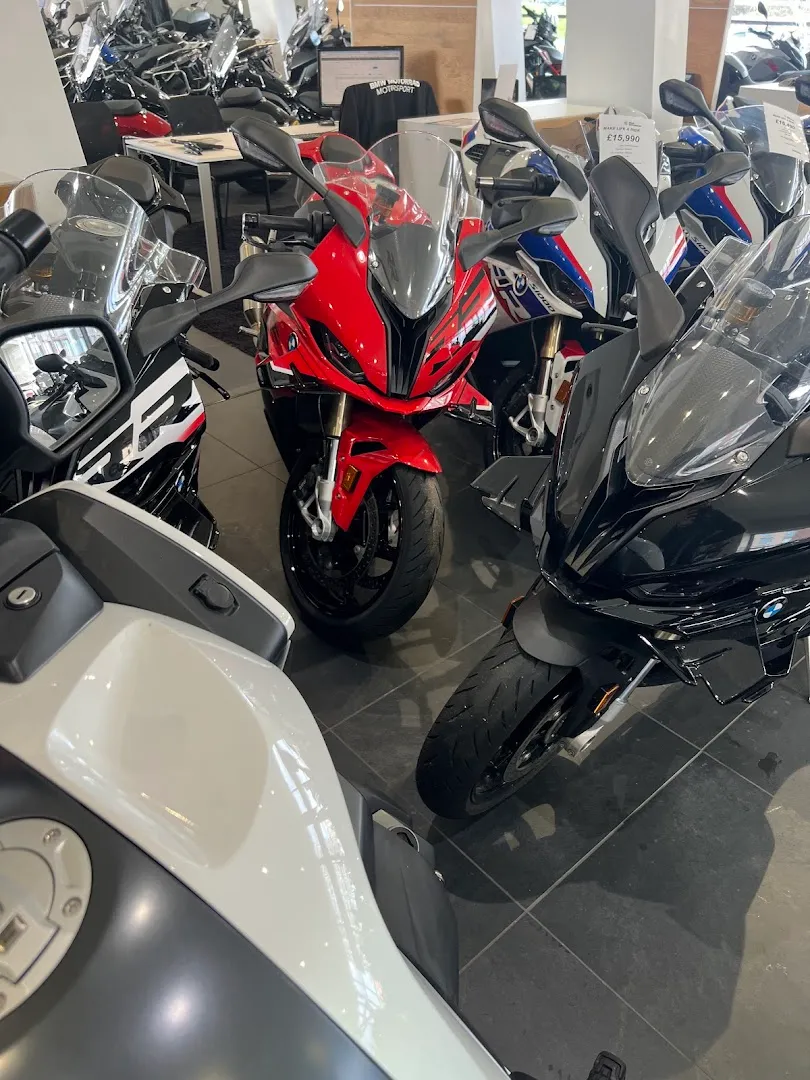 Williams Select Manchester photo 9